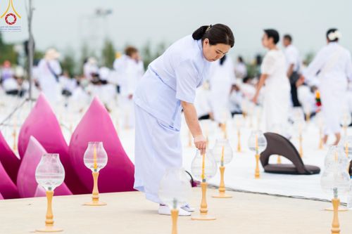 ภาพ No.119804:V.19 แกล้วกล้า การเตรียมงาน เก็บงาน การรับบุญของเจ้าหน้าที่หน่วยงานต่างๆ เพื่อโครงการธรรมยาตรา กตัญญูบูชามหาปูชนียาจารย์ พระมงคลเทพมุนี (สด จนฺทสโร) พระผู้ปราบมาร อนุสรณ์สถาน 7 แห่ง ปีที่ 12 ระหว่างวันที่ 2 - 31 มกราคม พ.ศ.2567