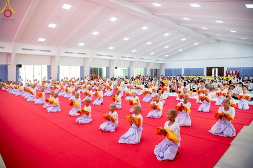 ภาพ No.213903:วันเสาร์ที่ 29 มีนาคม พ.ศ. 2568 พิธีตัดปอยผม ขอขมาผู้ปกครอง มอบบาตร-ผ้าไตร และพิธีบรรพชาสามเณร ณ ศูนย์ปฏิบัติธรรมจังหวัดระยอง (บ้านช่องลม) ต.บางบุตร อ.บ้านค่าย จ.ระยอง