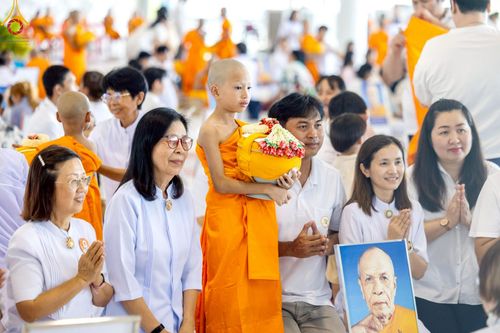 ภาพ No.215898:วันเสาร์ที่ 5 เมษายน พ.ศ. 2568 พิธีขอบรรพชา พิธีขอสรณคมน์และศีล  พิธีขอนิสสัย พิธีถวายบาตร ในโครงการบรรพชาสามเณรฟื้นฟูพระพุทธศาสนาทั่วไทย , โครงการหน่อแก้วเปรียญธรรม รุ่นที่ 13 ,  โครงการสามเณรยุวธรรมทายาท รุ่นที่ 33 , โครงการสามเณรมัชฌิมธรรมทายาท รุ่นที