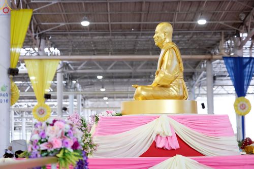 ภาพ No.243731:วันอาทิตย์ที่ 7 กันยายน พ.ศ. 2568 พิธีบูชาครูผู้ค้นพบวิชชาธรรมกาย , พิธีบูชาข้าวพระ ณ สภาธรรมกายสากล วัดพระธรรมกาย