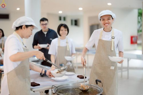 ภาพ No.243379:วันที่ 23-31 สิงหาคม พ.ศ. 2568 เจ้าหน้าที่ทุกสถานะ ทุ่มเทจัดงาน สัมมนารวมใจผู้นำบุญ เพื่องานกฐินสามัคคีทั่วไทย 30,000 วัด บูชาธรรม 81 ปี หลวงพ่อธัมมชโย