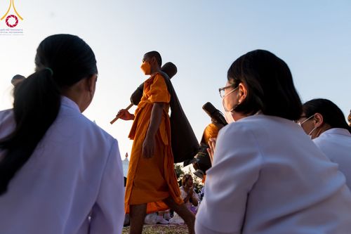 ภาพ No.107988:พิธีต้อนรับพระธรรมยาตรา ในโครงการธรรมยาตรากตัญญูบูชา มหาปูชนียาจารย์ พระมงคลเทพมุนี(สด จนฺทสโร) พระผู้ปราบมาร อนุสรณ์สถาน 7 แห่ง ปีที่ 12 วันที่ 7 มกราคม พ.ศ. 2567 ณ อนุสรณ์สถานคลองบางนางแท่น  อ.สามพราน จ.นครปฐม