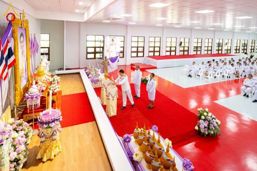 ภาพ No.227210:วันอังคารที่ 3 มิถุนายน พ.ศ. 2568 นายอำเภอคลองหลวง นำพสกนิกรรวมใจภักดิ์ สมเด็จพระนางเจ้าฯ พระบรมราชินี เนื่องในโอกาสวันเฉลิมพระชนมพรรษา ณ อาคารปลูกศรัทธา 2 วัดพระธรรมกาย อ.คลองหลวง จ.ปทุมธานี