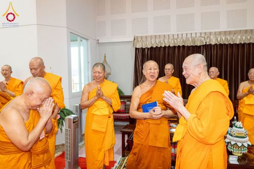 ภาพ No.238949:วันเสาร์ที่ 16 สิงหาคม พ.ศ. 2568 งานบุญประจำปี ครั้งที่ 20 พิธีทักษิณานุปทานแด่บรรพชน ตระกูลผ่องสวัสดิ์และหมู่ญาติที่ล่วงลับไปแล้ว ณ พระมหาเจดีย์ทัตตชีโว ศูนย์อบรมเยาวชนกาญจนบุรี