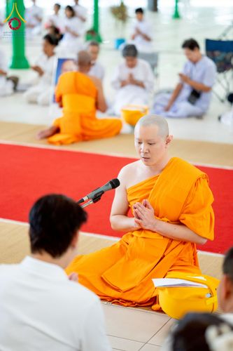 ภาพ No.256312:วันที่ 4 ตุลาคม พ.ศ. 2568 พิธีบรรพชาอุปสมบท  โครงการอุปสมบทหมู่บูชาธรรม 141 ปี  พระมงคลเทพมุนี (สด จนฺทสโร) ณ โบสถ์พระไตรปิฏก วัดพระธรรมกาย จ.ปทุมธานี