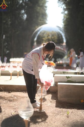 ภาพ No.107772:V.4 ทุ่มใจ การเตรียมงาน เก็บงาน การรับบุญของเจ้าหน้าที่หน่วยงานต่างๆ เพื่อโครงการธรรมยาตรา กตัญญูบูชามหาปูชนียาจารย์ พระมงคลเทพมุนี (สด จนฺทสโร) พระผู้ปราบมาร อนุสรณ์สถาน 7 แห่ง ปีที่ 12 ระหว่างวันที่ 2 - 31 มกราคม พ.ศ.2567