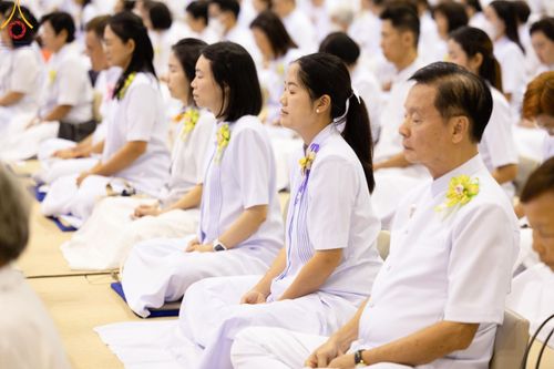 ภาพ No.150031:พิธีตักบาตร , พิธีปฎิบัติธรรม , พิธีถวายภัตตาหารเมนูสวรรค์ ในพรรษาแห่งการเข้าถึงธรรม วันธรรมชัย วันอังคารที่ 27 สิงหาคม พ.ศ.2567 ณ สภาธรรมกายสากล วัดพระธรรมกาย