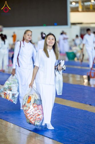 ภาพ No.223468:วันวิสาขบูชา วันอาทิตย์ที่ 11 พฤษภาคม พ.ศ. 2568 พิธีตักบาตร และปฎิบัติธรรม ณ สภาธรรมกายสากล วัดพระธรรมกาย