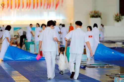 ภาพ No.263984:วันอาทิตย์ที่ 2 พฤศจิกายน พ.ศ. 2568 พิธีตักบาตรอาทิตย์ต้นเดือน ณ บ้านแก้วเรือนทองคุณยายฯ วัดพระธรรมกาย