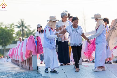 ภาพ No.110119:V.8 พลังทีม การเตรียมงาน เก็บงาน การรับบุญของเจ้าหน้าที่หน่วยงานต่างๆ เพื่อโครงการธรรมยาตรา กตัญญูบูชามหาปูชนียาจารย์ พระมงคลเทพมุนี (สด จนฺทสโร) พระผู้ปราบมาร อนุสรณ์สถาน 7 แห่ง ปีที่ 12 ระหว่างวันที่ 2 - 31 มกราคม พ.ศ.2567