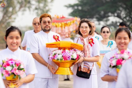 ภาพ No.301185:วันที่ 22 มกราคม พ.ศ. 2569 พิธีทอดผ้าป่าทำนุบำรุงศาสนสถาน ณ วัดใหม่พิบูลย์ผล อ.สองพี่น้อง จ.สุพรรณบุรี ในโครงการธรรมยาตรา กตัญญูบูชา มหาปูชนียาจารย์ พระมงคลเทพมุนี(สด จนฺทสโร) พระผู้ปราบมาร อนุสรณ์สถาน 7 แห่ง ปีที่ 14