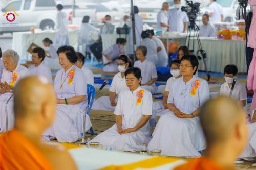 ภาพ No.298496:วันที่ 20 มกราคม พ.ศ. 2569 พิธีถวายภัตตาหารเป็นสังฆทาน แด่พระธรรมยาตรา ณ อนุสรณ์สถานบางปลา วัดบางปลา อำเภอบางเลน จังหวัดนครปฐม ในโครงการธรรมยาตรา กตัญญูบูชา มหาปูชนียาจารย์ พระมงคลเทพมุนี(สด จนฺทสโร) พระผู้ปราบมาร อนุสรณ์สถาน 7 แห่ง ปีที่ 14