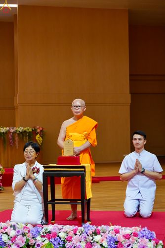 ภาพ No.311904:วันอังคารที่ 3 มีนาคม พ.ศ.2569 พิธีมอบโล่วัชรเกียรติยศ โครงการตอบปัญหาธรรมะทางก้าวหน้า ครั่งที่ 43, พิธีมอบโล่วัชรเกียรติยศ โครงการสอบตอบปัญหาศีลธรรม เพื่อสันติภาพโลก (World-Pec) ครั้งที่ 19 ณ สภาธรรมกายสากล วัดพระธรรมกาย