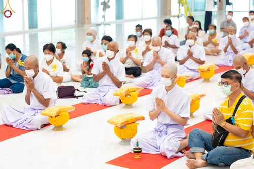 ภาพ No.65625:พิธีปลงผม และพิธีขอขมามอบผ้าไตร นาคธรรมทายาท ในโครงการอุปสมบทบูชาธรรม มหาปูชนียาจารย์ประจำปี 2565 ณ ศูนย์ปฏิบัติธรรมภาคใต้ บางกล่ำ จ.สงขลา วันที่ 19 พฤศจิกายน พ.ศ. 2565