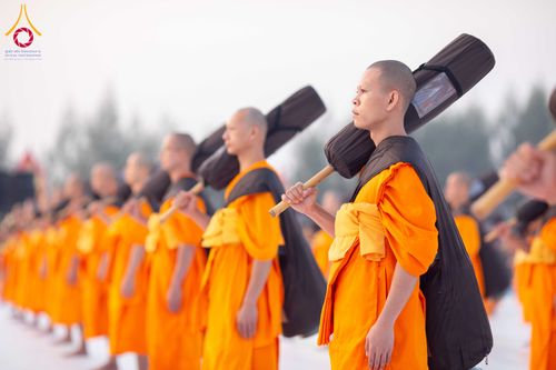 ภาพ No.299819:วันที่ 19 มกราคม พ.ศ.2569 พระธรรมยาตราปฏิบัติธรรมและถ่ายภาพหมู่ประวัติศาสตร์ ณ อนุสรณ์สถานลำดับที่ 5 สถานที่เผยแผ่วิชชาธรรมกายครั้งแรก  อนุสรณ์สถานบางปลาวัดบางปลา อ.บางเลน จ.นครปฐม ในโครงการธรรมยาตรา กตัญญูบูชา มหาปูชนียาจารย์ พระมงคลเทพมุนี(สด จนฺทสโร) 