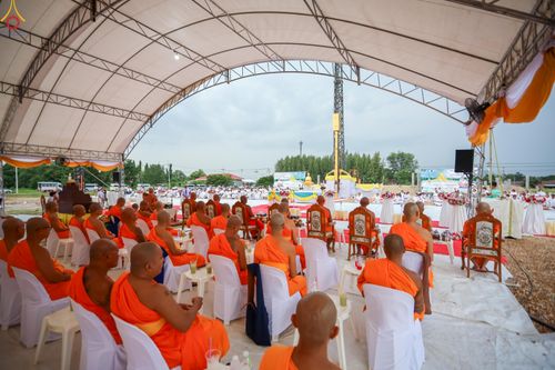 ภาพ No.339456:วันอังคารที่ 14  กรกฎาคม 2569 พิธีทอดผ้าป่าและพิธีตอกเสาเข็มมงคลต้นสุดท้าย องค์พระเจดีย์เพื่อสร้างสันติภาพโลก  ณ ธุดงคสถานพัฒนานิคม อ.พัฒนาพิคม จ.ลพบุรี