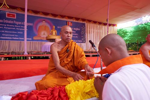 ภาพ No.64697:พิธีบรรพชาสามเณร โครงการบรรพชาสามเณร 500 รูป ประเทศบังกลาเทศ วันที่ 22 พฤศจิกายน พ.ศ. 2565