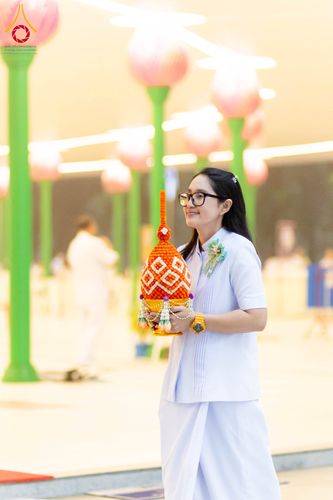 ภาพ No.298078:วันเสาร์ที่ 17 มกราคม พ.ศ. 2569 พิธีบรรพชาอุปสมบท โครงการอุปสมบทหมู่ บูชาธรรมครบ 117 ปี คุณยายอาจารย์มหารัตนอุบาสิกาจันทร์ ขนนกยูง  ณ อุโบสถพระไตรปิฎก วัดพระธรรมกาย