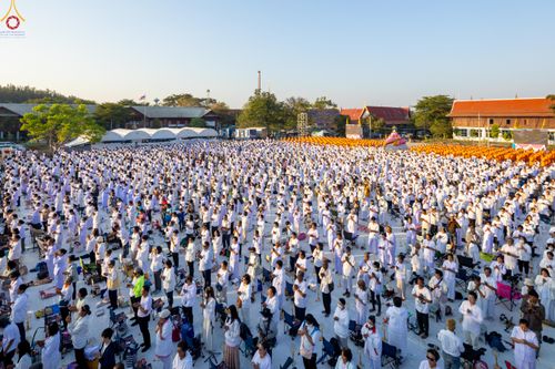 ภาพ No.293884:วันที่ 14 มกราคม พ.ศ. 2569 พิธีจุดประทีปถวายเป็นพุทธบูชา และบูชาธรรมมหาปูชนียาจารย์  ณ วัดสองพี่น้อง ต.ต้นตาล อ.สองพี่น้อง จ.สุพรรณบุรี ในโครงการธรรมยาตรา กตัญญูบูชา มหาปูชนียาจารย์ พระมงคลเทพมุนี(สด จนฺทสโร) พระผู้ปราบมาร อนุสรณ์สถาน 7 แห่ง ปีที่ 14