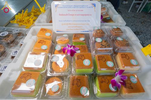 ภาพ No.298560:วันที่ 20 มกราคม พ.ศ. 2569 พิธีถวายภัตตาหารเป็นสังฆทาน แด่พระธรรมยาตรา ณ อนุสรณ์สถานบางปลา วัดบางปลา อำเภอบางเลน จังหวัดนครปฐม ในโครงการธรรมยาตรา กตัญญูบูชา มหาปูชนียาจารย์ พระมงคลเทพมุนี(สด จนฺทสโร) พระผู้ปราบมาร อนุสรณ์สถาน 7 แห่ง ปีที่ 14