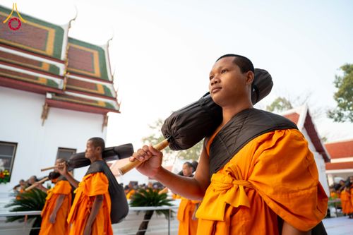 ภาพ No.297351:วันที่ 15 มกราคม พ.ศ.2569 พระธรรมยาตราปฏิบัติธรรมและถ่ายภาพหมู่ประวัติศาสตร์ อนุสรณ์สถานลำดับที่ 4 สถานที่เกิดด้วยกายธรรม  ณ วัดโบสถ์บน ต.บางคูเวียง จ.นนทบุรี ในโครงการธรรมยาตรา กตัญญูบูชา มหาปูชนียาจารย์ พระมงคลเทพมุนี(สด จนฺทสโร) พระผู้ปราบมาร อนุสรณ์ส