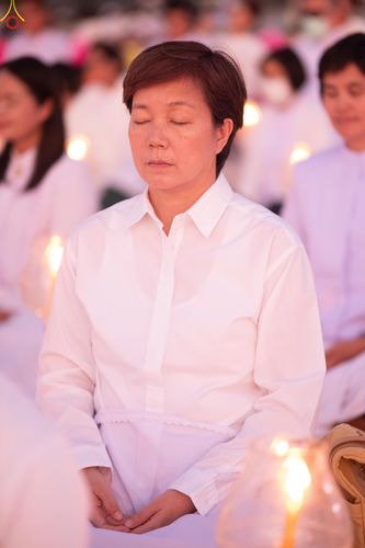 ภาพ No.302254:วันที่ 23 มกราคม พ.ศ. 2569 พิธีจุดประทีปธรรมถวายเป็นพุทธบูชา (ภาพชุดที่ 2) และบูชาธรรมมหาปูชนียาจารย์  ณ อนุสรณ์สถานลำดับที่ 5 สถานที่เผยแผ่วิชชาธรรมกายครั้งแรก อนุสรณ์สถานบางปลา วัดบางปลา อำเภอบางเลน จังหวัดนครปฐม ในโครงการธรรมยาตรา กตัญญูบูชา มหาปูชนีย