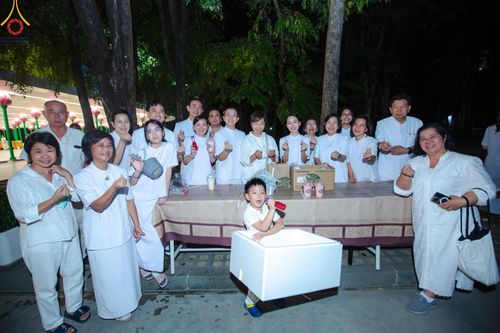 ภาพ No.167936:พิธีทอดกฐิน และ พิธีกรานกฐิน ในวันอาทิตย์ที่ 3 พฤศจิกายน พ.ศ. 2567 ณ วัดพระธรรมกาย จ.ปทุมธานี