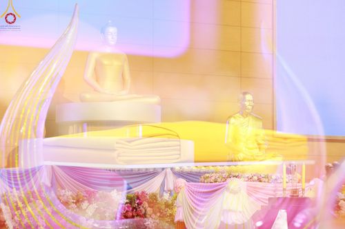 ภาพ No.154733:พิธีทอดผ้าป่าสมทบกฐินวัดพระธรรมกาย และสมทบกฐิน 30,000 วัดทั่วไทย ครั้งที่ 2 ณ สภาธรรมกายสากล วัดพระธรรมกาย วันอังคารที่ 17 กันยายน พ.ศ. 2567