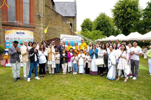 ภาพ No.142805:พิธีพัทธสีมา ประดิษฐานลูกนิมิตมหาสมบัติ สถาปนาอุโบสถวัดพระธรรมกายลอนดอน บูชาธรรม 80 ปี หลวงพ่อธัมมชโย วันเสาร์ที่ 22 มิถุนายน พ.ศ. 2567