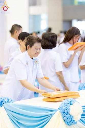 ภาพ No.215623:วันอาทิตย์ต้นเดือนที่ 6 เมษายน พ.ศ. 2568 ขบวนอัญเชิญผ้าป่าสมทบ มหาสังฆทาน 40,000 กว่าวัดทั่วประเทศ ณ สภาธรรมกายสากล วัดพระธรรมกาย