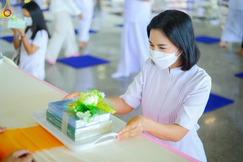 ภาพ No.81179:พิธีถวายหนังสือธรรมะ บาลี นักธรรม ทางก้าวหน้า วันเสาร์ที่ 27 พฤษภาคม พ.ศ. 2566 ณ บ้านแก้วเรือนทองคุณยายอาจารย์ฯ สภาธรรมกายสากล