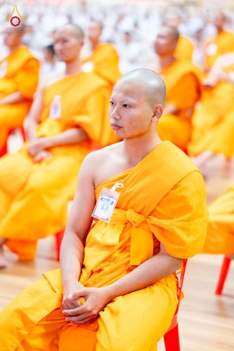 ภาพ No.350173:วันที่ 17-18 กันยายน พ.ศ. 2569 โครงการบรรพชาพัฒนาคุณธรรม จริยธรรม สำหรับนักเรียนนายสิบตำรวจ (นสต.) รุ่นที่ 16 ศูนย์ฝึกอบรมตำรวจภูธรภาค 1  ได้จัดกิจกรรม ณ สภาธรรมกายสากล ห้องแก้ว2