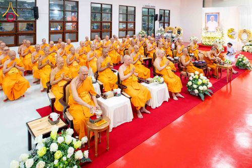 ภาพ No.314693:วันเสาร์ที่ 21 มีนาคม พ.ศ. 2569 พิธีบำเพ็ญกุศล คุณพ่อณรงค์ จินตมากุล  สิริอายุ 99 ปี 11 เดือน โยมบิดา พระครูปลัดรัตนวีรวัฒน์ (รังสฤษดิ์ อิทฺธิจินตโก) ที่ปรึกษาเจ้าคณะจังหวัดปทุมธานี เจ้าอาวาสวัดพระธรรมกาย  ณ ห้องปลูกศรัทธา 2 วัดพระธรรมกาย ปทุมธานี