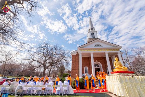 ภาพ No.319027:วันที่ 29 มีนาคม พ.ศ.2569 พิธีทอดผ้าป่าวัดพระธรรมกาย 20 ศูนย์สาขา และการประชุมภาคพื้นอเมริกา ไตรมาสที่ 1/2569 วัดพระธรรมกายชิคาโก ประเทศสหรัฐอเมริกา