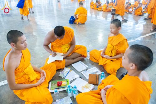 ภาพ No.309421:วันที่ 12 กุมภาพันธ์ พ.ศ. 2569 การสอบบาลีสนามหลวง ประจำปี 2569 ประโยค 1-2, ป.ธ.3/ ประโยค บ.ศ.1-2, บ.ศ.3 ณ สนามสอบประจำจังหวัดปทุมธานี แห่งที่ 2  วัดพระธรรมกาย อ.คลองหลวง จ.ปทุมธานี