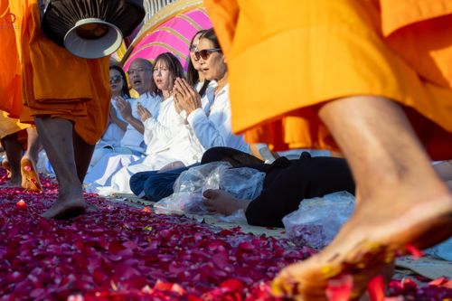 ภาพ No.287087:วันที่ 2 มกราคม พ.ศ.2569 พิธีต้อนรับพระธรรมยาตรา ครั้งที่ 1 (ภาพชุดที่ 2) ณ วัดพระธรรมกาย (วิหารหลวงปู่ - พระมหาธรรมกายเจดีย์)