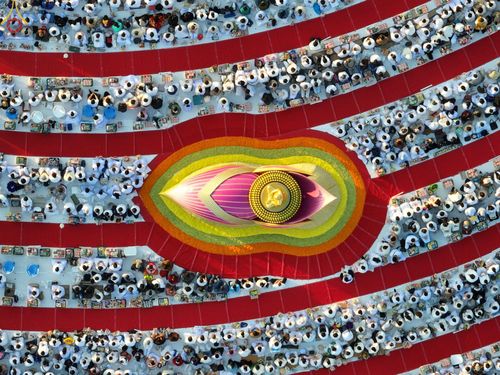 ภาพ No.74726:พิธีตักบาตรพระธรรมยาตราฯ ในโครงการธรรมยาตรากตัญญูบูชา มหาปูชนียาจารย์ พระมงคลเทพมุนี(สด จนฺทสโร) พระผู้ปราบมาร ปีที่ 11 ณ อนุสรณ์สถานลำดับที่ 5 สถานที่เผยแผ่วิชชาธรรมกายครั้งแรก อนุสรณ์สถานบางปลา วัดบางปลา อ.บางเลน จ.นครปฐม วันที่ 29 มกราคม พ.ศ. 2566