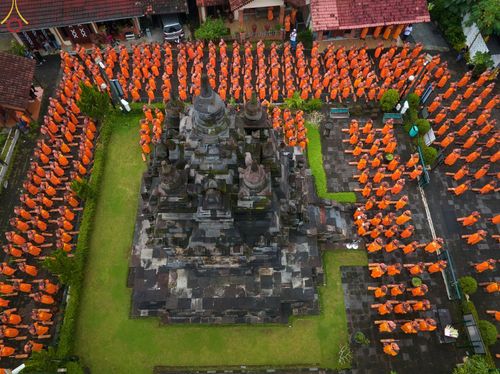 ภาพ No.68462:ธรรมยาตรา ณ มหาเจดีย์บรมพุทโธ ประเทศอินโดนีเซีย วันที่ 24 ธันวาคม พ.ศ. 2565