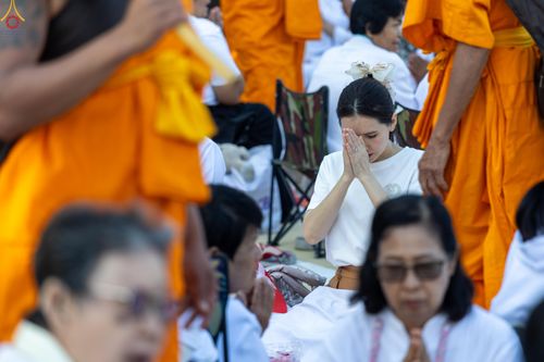 ภาพ No.290542:วันที่ 7 มกราคม พ.ศ. 2569 พิธีต้อนรับพระธรรมยาตรา ณ อนุสรณ์สถานลำดับที่ 2  สถานที่ตั้งมโนปณิธานบวชตลอดชีวิต อนุสรณ์สถานคลองบางนางแท่น (ภาพชุดที่ 2) อ.สามพราน จ.นครปฐม ในโครงการธรรมยาตรา กตัญญูบูชา มหาปูชนียาจารย์ พระมงคลเทพมุนี(สด จนฺทสโร) พระผู้ปราบมาร 