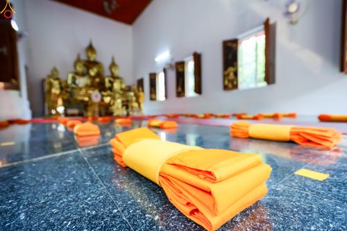 ภาพ No.317956:วันพฤหัสบดีที่ 2 เมษายน พ.ศ.2569 พิธีปลงผม , พิธีขอขมามอบบาตรและผ้าไตร , พิธีบรรพชาสามเณร จำนวน 28 รูป   ณ วัดโซกเป็ดอภิญญาโณ ต.เมืองเก่า อ.เมือง จ.สุโขทัย