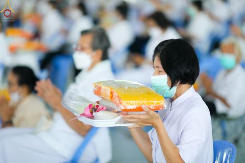 ภาพ No.64898:พิธีบุพเปตพลี ครั้งที่ 129 เพื่ออุทิศบุญกุศลแด่บรรพบุรุษผู้ล่วงลับ วันที่ 23 พฤศจิกายน พ.ศ. 2565 ณ วัดพระธรรมกาย