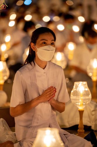 ภาพ No.75395:พิธีจุดประทีปถวายเป็นพุทธบูชา และบูชาธรรมมหาปูชนียาจารย์ ในโครงการธรรมยาตรากตัญญูบูชา มหาปูชนียาจารย์ พระมงคลเทพมุนี(สด จนฺทสโร) พระผู้ปราบมาร ปีที่ 11 ณ อนุสรณ์สถานลำดับที่ 7 สถานที่ขยายวิชชาธรรมกาย วัดพระธรรมกาย จ.ปทุมธานี วันที่ 31 มกราคม พ.ศ. 2566