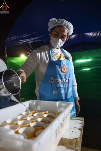 ภาพ No.70042:พิธีถวายภัตตาหารเป็นสังฆทาน แด่คณะพระธรรมยาตราฯ ในโครงการธรรมยาตราฯ ปีที่ 11 ณ อนุสรณ์สถานคลองบางนางแท่น อ.สามพราน จ.นครปฐม วันที่ 11 มกราคม พ.ศ. 2566