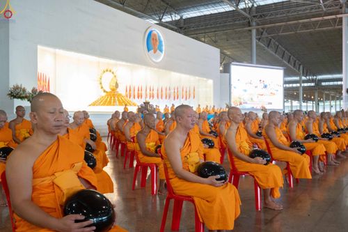 ภาพ No.345329:วันพฤหัสบดีที่ 27 สิงหาคม พ.ศ.2569 พิธีตักบาตรในวันธรรมชัย ณ สภาธรรมกายสากล วัดพระธรรมกาย ปทุมธานี