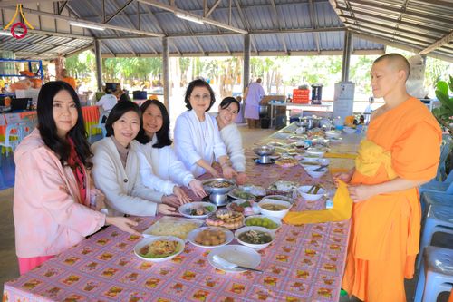 ภาพ No.285610:วันที่ 26-30  พฤศจิกายน พ.ศ. 2568  กิจกรรมสวดมนต์ นั่งสมาธิ ฟังธรรม ของนาคธรรมทายาท ในโครงการบวชบูชาธรรมมหาปูชนียาจารย์  ณ ศูนย์ปฏิบัติธรรมบุรีรัมย์ จ.บุรีรัมย์