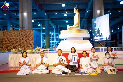 ภาพ No.286741:วันอาสาฬหบูชา วันพฤหัสบดีที่ 10 กรกฏาคม พ.ศ.2568  พิธีเวียนประทักษิณรอบพระมหาธรรมกายเจดีย์ , พิธีฉลองชัยสวดมนต์บทธัมมจักกัปปวัตตนสูตร ครบ 7,520,000,000 จบ ณ มหารัตนวิหารคด วัดพระธรรมกาย