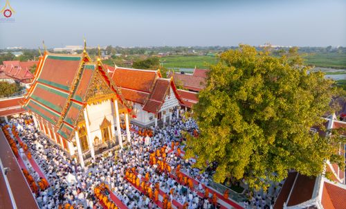 ภาพ No.294521:วันที่ 14 มกราคม พ.ศ. 2569 พิธีตักบาตรพระธรรมยาตรา ณ วัดสองพี่น้อง ต.ต้นตาล อ.สองพี่น้อง จ.สุพรรณบุรี ในโครงการธรรมยาตรา กตัญญูบูชา มหาปูชนียาจารย์ พระมงคลเทพมุนี(สด จนฺทสโร) พระผู้ปราบมาร อนุสรณ์สถาน 7 แห่ง ปีที่ 14