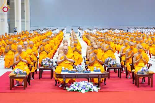 ภาพ No.90643:พิธีบำเพ็ญกุศลสวดพระอภิธรรม อุบาสกถาวร พรหมถาวร (อุบาสกผู้ปั้นพระ) วันอาทิตย์ที่ 15 ตุลาคม พ.ศ. 2566 ณ ห้องแก้วสารพัดนึก 1 สภาธรรมกายสากล วัดพระธรรมกาย จ.ปทุมธานี