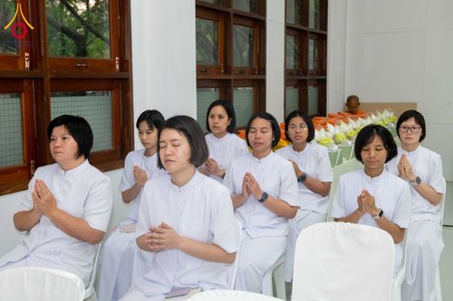 ภาพ No.315841:วันพฤหัสบดีที่ 26 มีนาคม พ.ศ. 2569 พิธีบำเพ็ญกุศล คุณพ่อณรงค์ จินตมากุล  สิริอายุ 99 ปี 11 เดือน โยมบิดา พระครูปลัดรัตนวีรวัฒน์ (รังสฤษดิ์ อิทฺธิจินตโก) ที่ปรึกษาเจ้าคณะจังหวัดปทุมธานี เจ้าอาวาสวัดพระธรรมกาย  ณ ห้องปลูกศรัทธา 2 วัดพระธรรมกาย ปทุมธานี