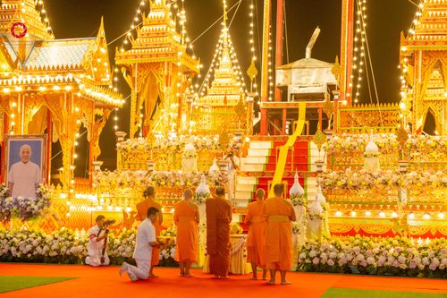 ภาพ No.316695:วันอาทิตย์ที่ 29 มีนาคม พ.ศ. 2569 พิธีทอดผ้าบังสุกุลและพิธีชำระร่าง โยมพ่อณรงค์ จินตมากุล  สิริอายุ 99 ปี 11 เดือน โยมบิดา พระครูปลัดรัตนวีรวัฒน์ (รังสฤษดิ์ อิทฺธิจินตโก) ที่ปรึกษาเจ้าคณะจังหวัดปทุมธานี เจ้าอาวาสวัดพระธรรมกาย  ณ ฌาปนสถานชั่วคราว ทางเข้า 